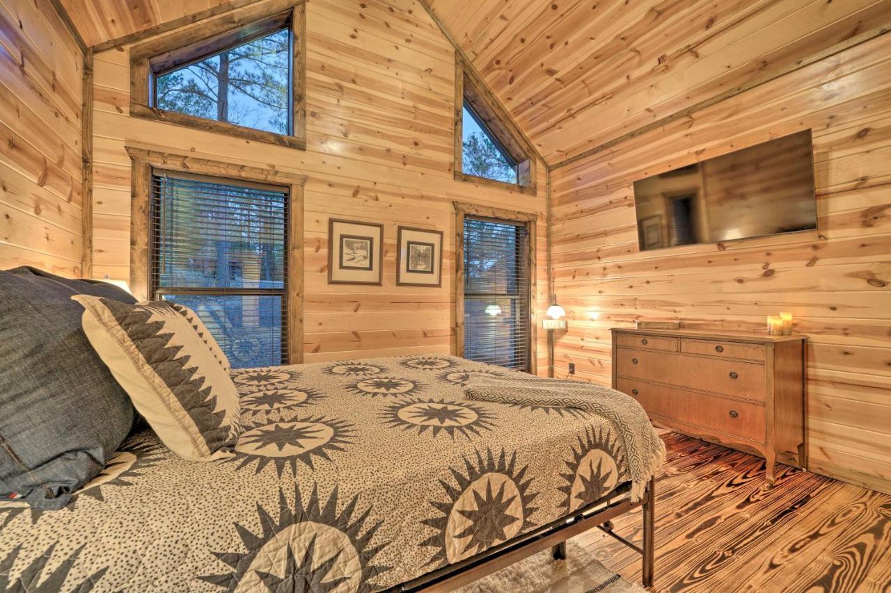 Broken Bow Cabin Deck With Hot Tub And Pool Table! エクステリア 写真