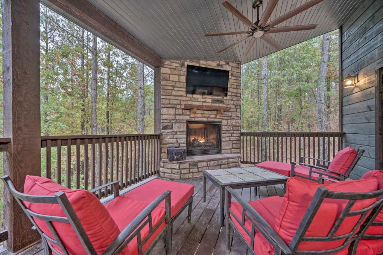 Broken Bow Cabin Deck With Hot Tub And Pool Table! エクステリア 写真