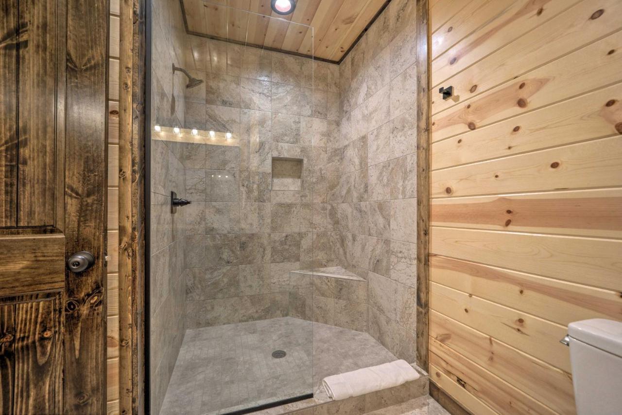 Broken Bow Cabin Deck With Hot Tub And Pool Table! エクステリア 写真