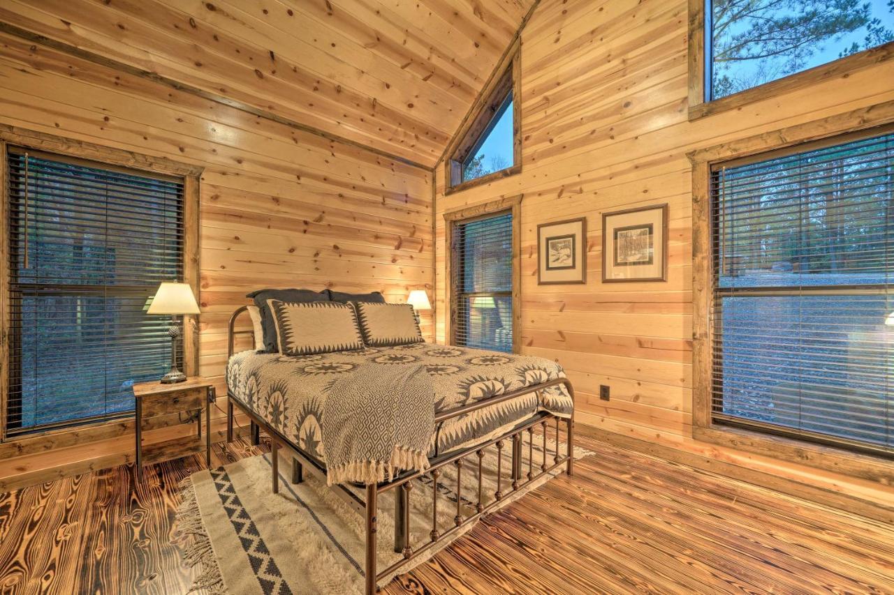 Broken Bow Cabin Deck With Hot Tub And Pool Table! エクステリア 写真