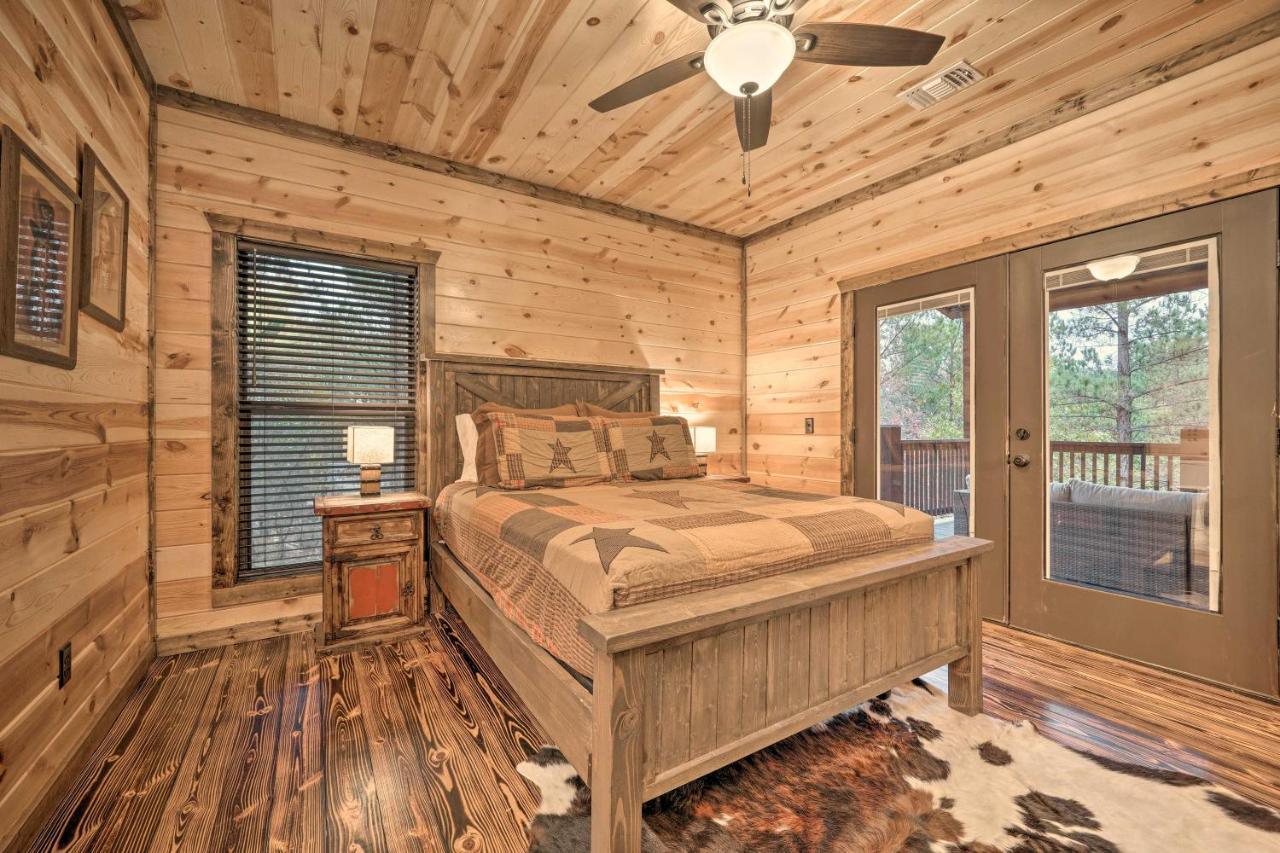 Broken Bow Cabin Deck With Hot Tub And Pool Table! エクステリア 写真
