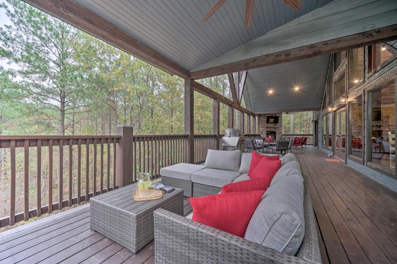 Broken Bow Cabin Deck With Hot Tub And Pool Table! エクステリア 写真