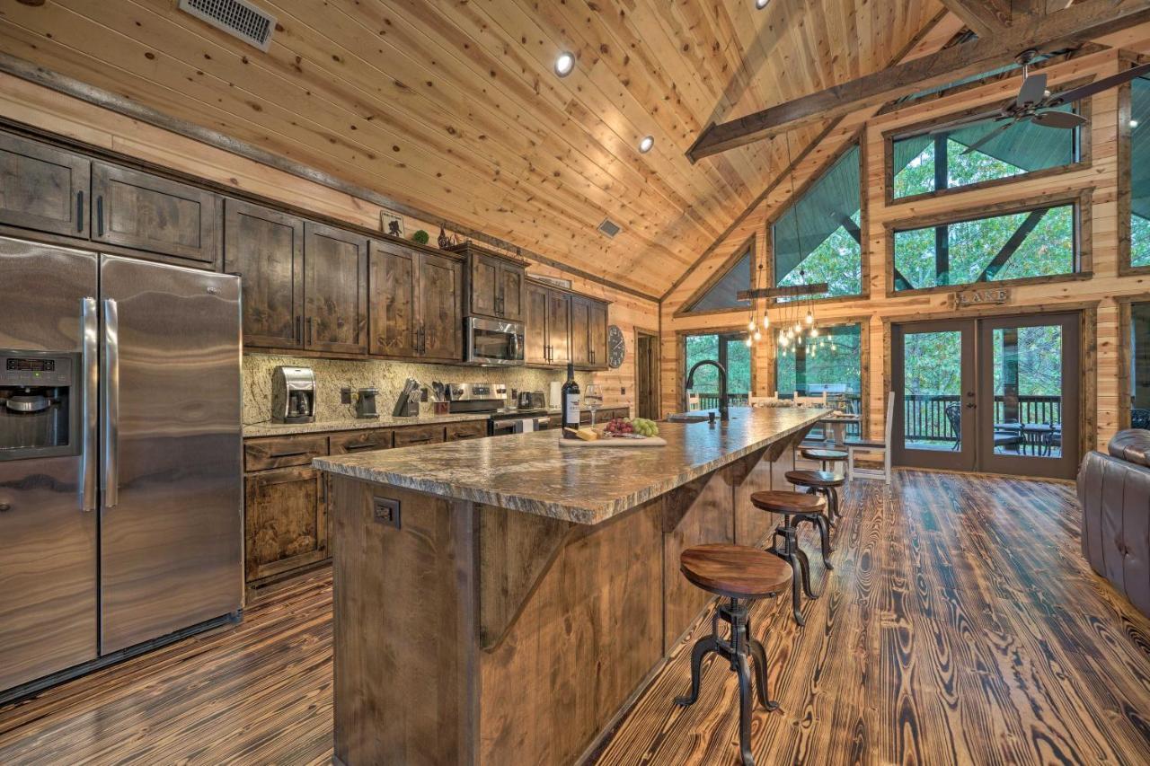 Broken Bow Cabin Deck With Hot Tub And Pool Table! エクステリア 写真