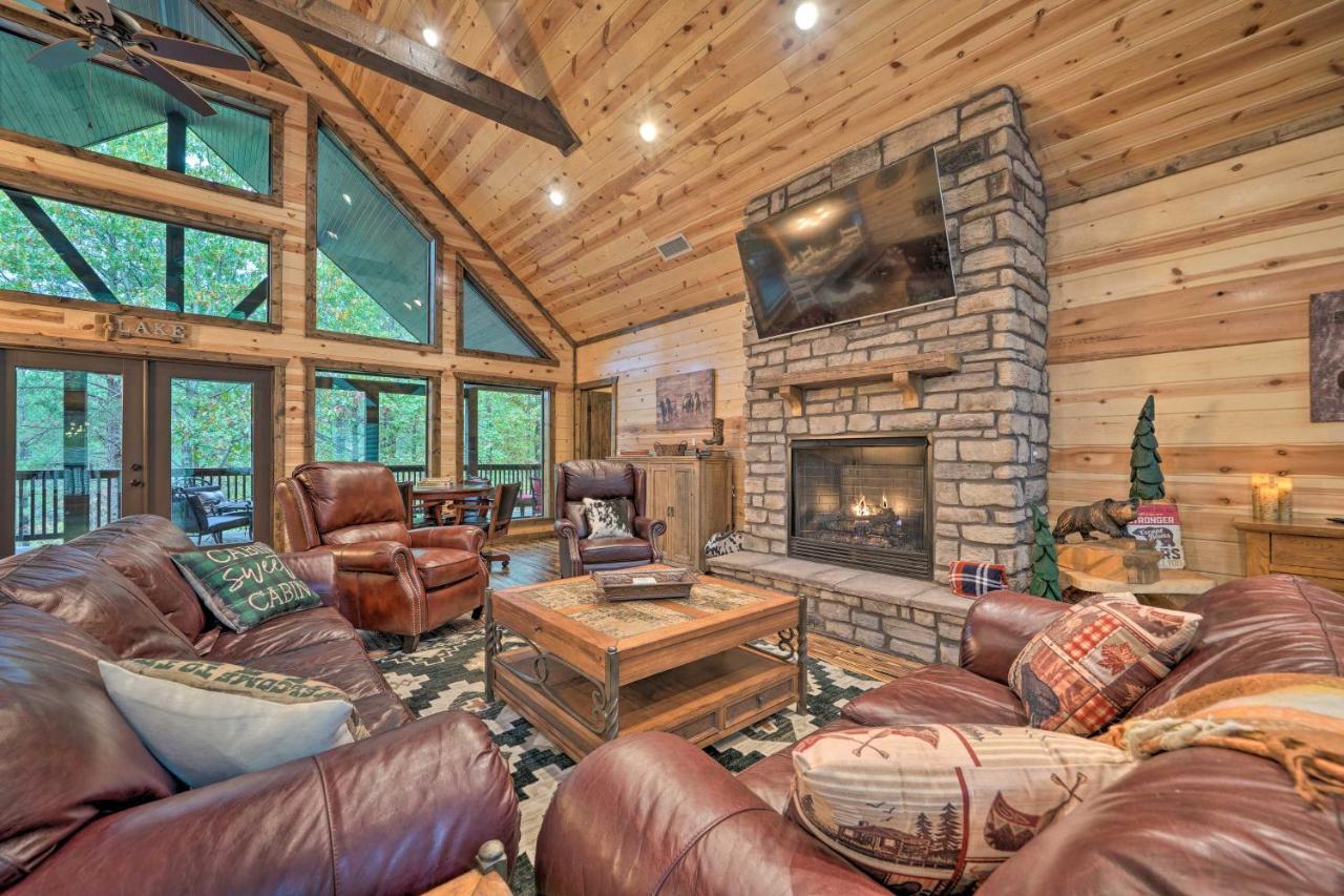 Broken Bow Cabin Deck With Hot Tub And Pool Table! エクステリア 写真