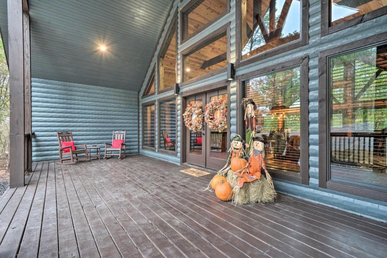 Broken Bow Cabin Deck With Hot Tub And Pool Table! エクステリア 写真